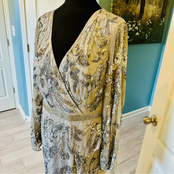 Mac Duggal 5222 SEQUINED WRAP SPLIT LONG SLEEVE GOWN NWT platinum Silver Sz 12 - Picture 6 of 15